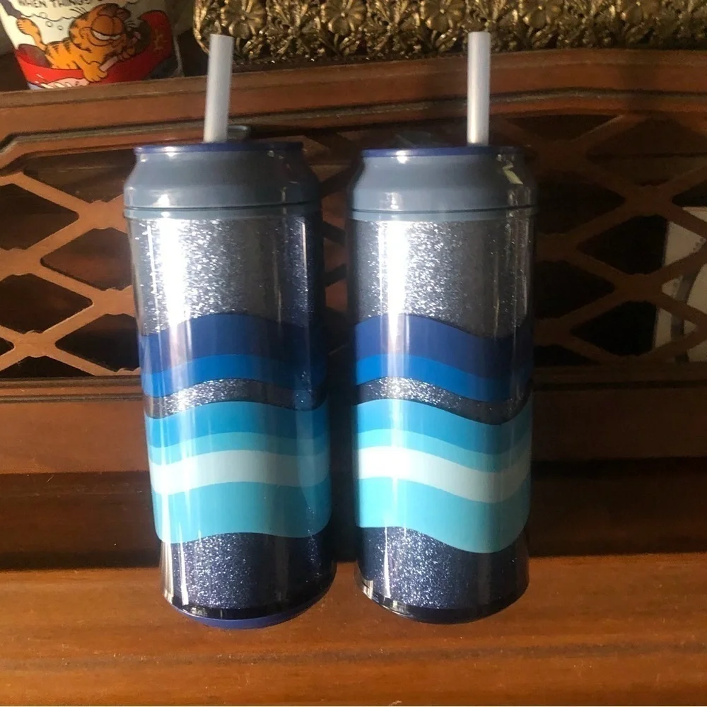 NEW Bleu BPA Free Plastic Tumbler w Striped Straw